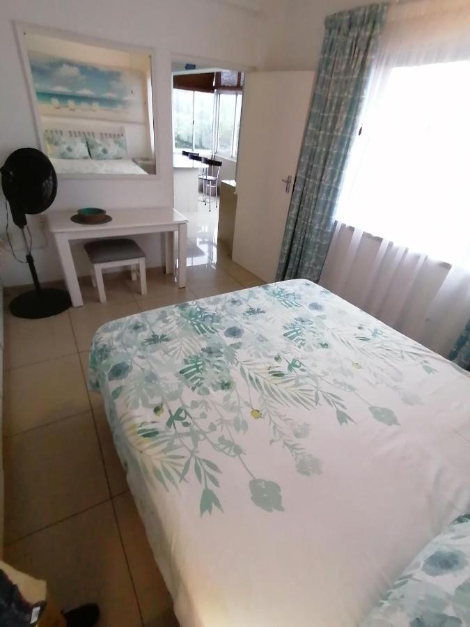 Seaview Apartment Amanzimtoti Dış mekan fotoğraf