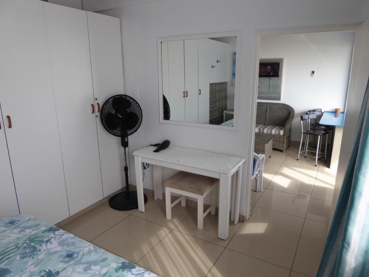 Seaview Apartment Amanzimtoti Dış mekan fotoğraf